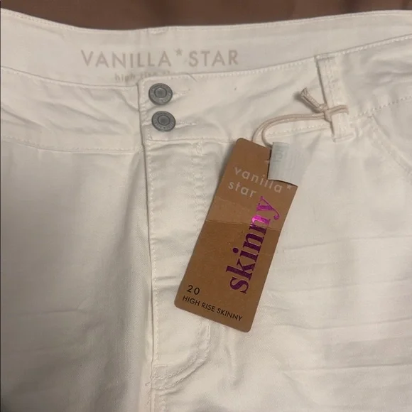 Vanilla Star Women's White Skinny Jeans - Picture 9 of 9